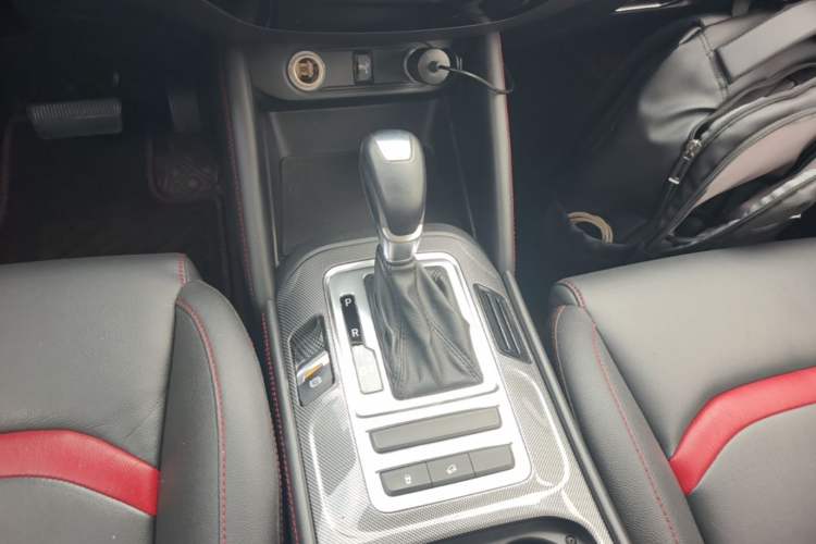 Used CHANGAN CS55 2017 1.5T Automatic Xuan Dong Model Gear Lever