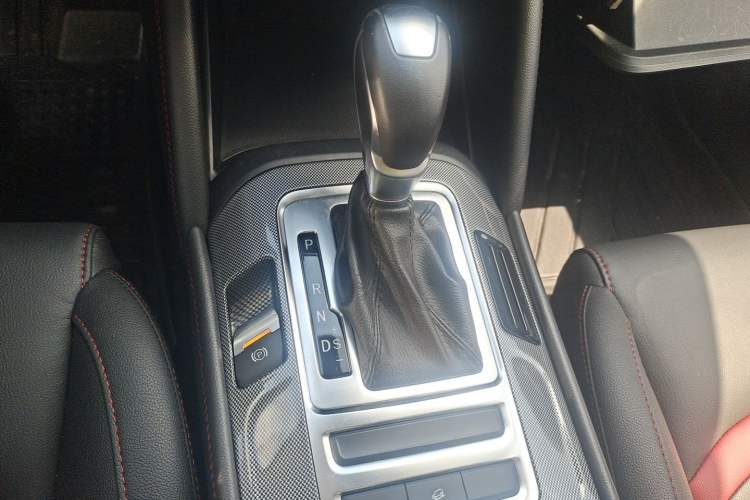 Used CHANGAN CS55 2017 1.5T Automatic Xuan Dong Model Gear Lever