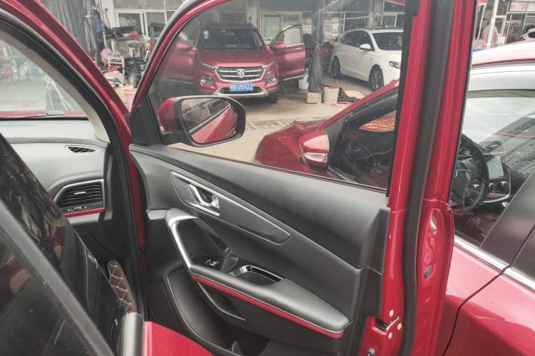 Used CHANGAN CS55 2017 1.5T Automatic Colorful Edition Interior 2