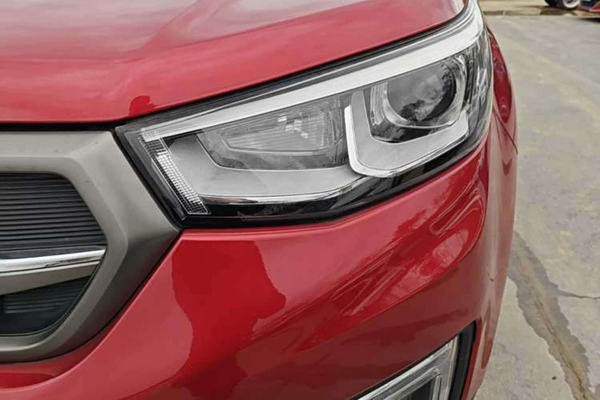 Used CHANGAN CS55 2017 1.5T Manual Colorful Edition Left Front Headlight