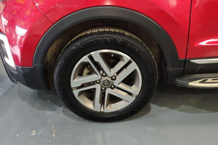 Used CHANGAN CS55 2017 1.5T Automatic Colorful Edition Left Front Wheel Hub