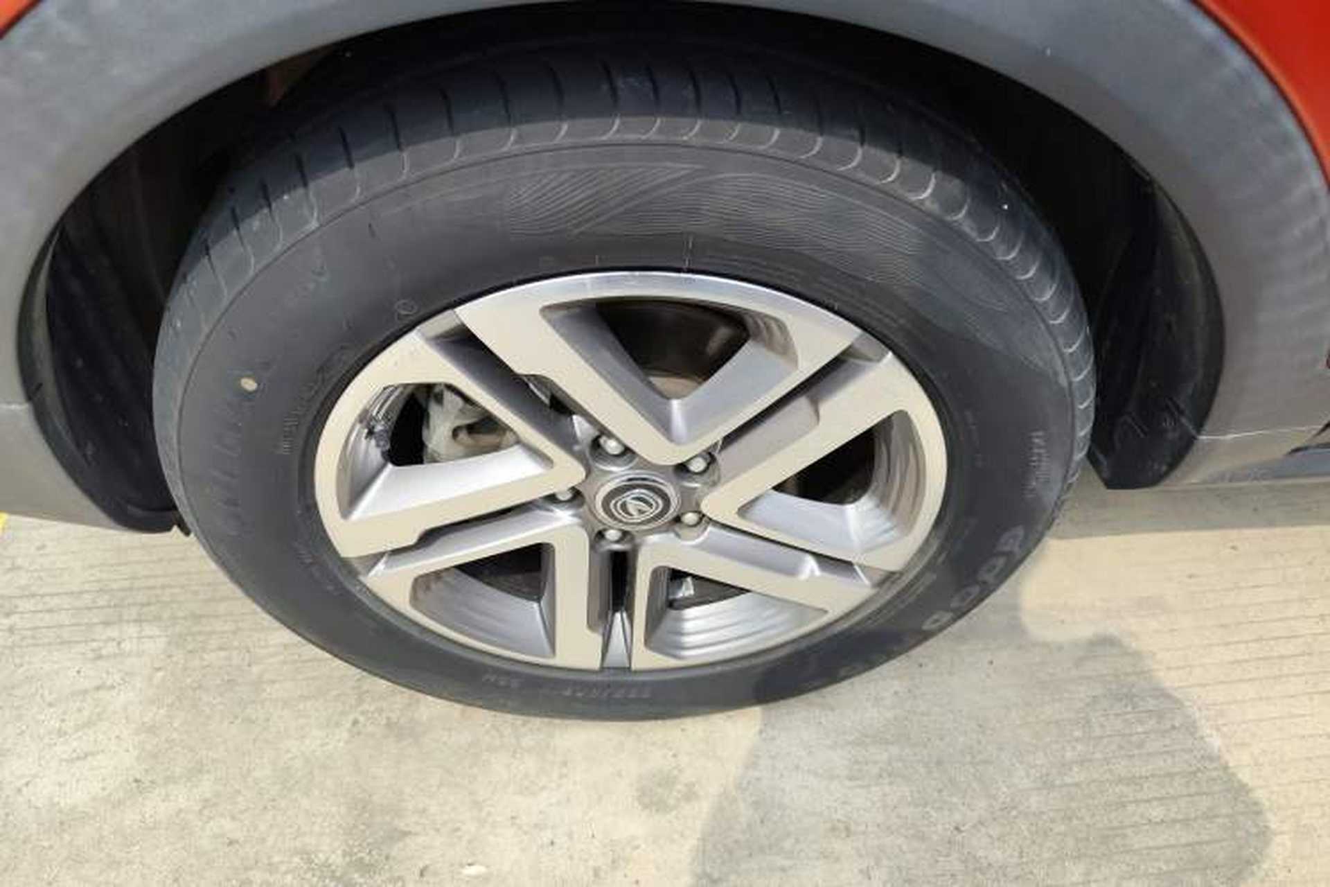 Used CHANGAN CS55 2017 1.5T Automatic Colorful Edition Left Front Wheel Hub