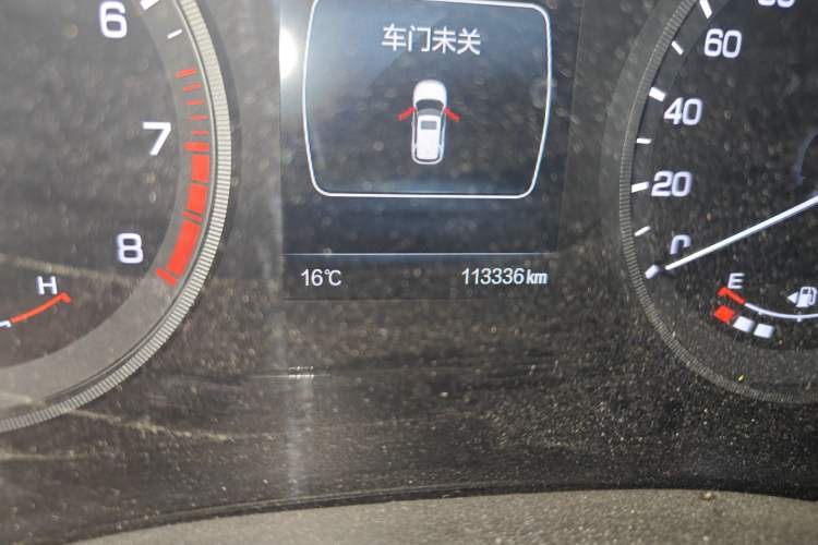 Used CHANGAN CS55 2017 1.5T Manual Colorful Edition Odometer Close Up