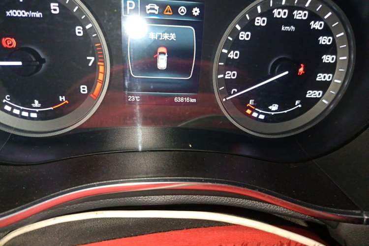 Used CHANGAN CS55 2017 1.5T Automatic Colorful Edition Odometer Close Up