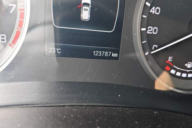 Used CHANGAN CS55 2017 1.5T Automatic Colorful Edition Odometer Close Up