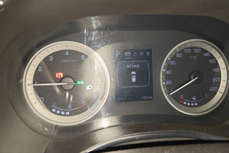 Used CHANGAN CS55 2017 1.5T Automatic Colorful Edition Odometer Close Up