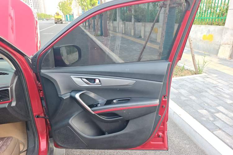 Used CHANGAN CS55 2017 1.5T Manual Colorful Edition Right Front Door Interior