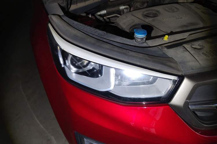 Used CHANGAN CS55 2017 1.5T Automatic Colorful Edition Right Front Headlight