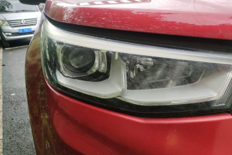 Used CHANGAN CS55 2017 1.5T Manual Colorful Edition Right Front Headlight