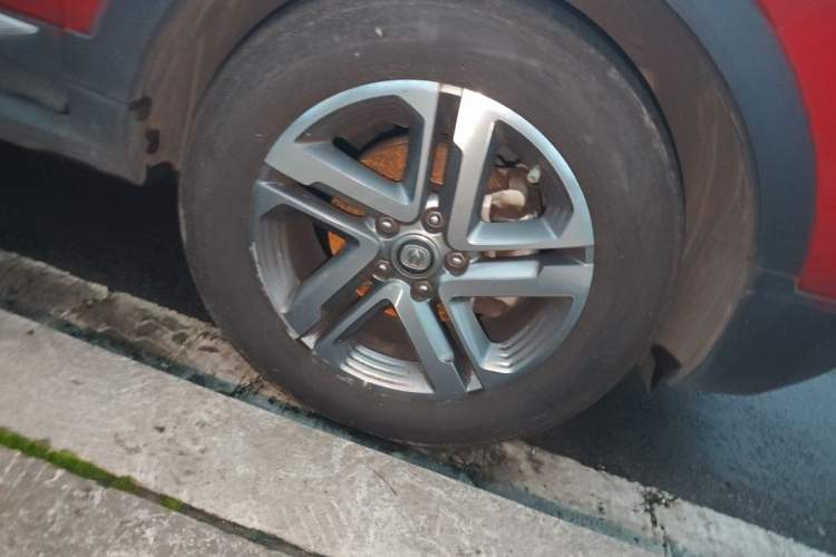 Used CHANGAN CS55 2017 1.5T Automatic Colorful Edition Right Front Wheel Hub