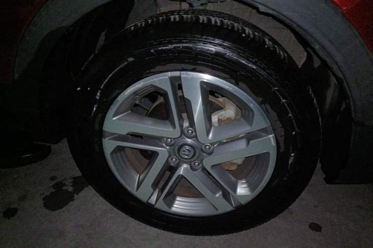 Used CHANGAN CS55 2017 1.5T Automatic Colorful Edition Right Front Wheel Hub