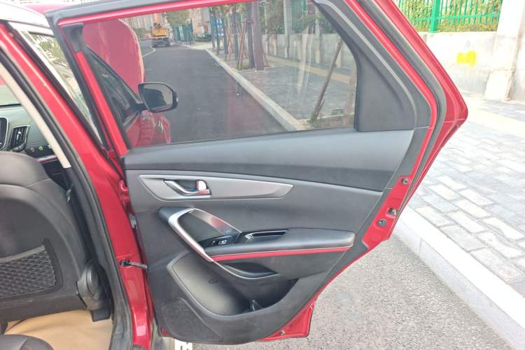 Used CHANGAN CS55 2017 1.5T Manual Colorful Edition Right Rear Door Interior