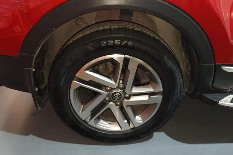 Used CHANGAN CS55 2017 1.5T Automatic Colorful Edition Right Rear Wheel Hub