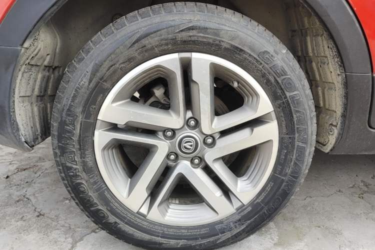 Used CHANGAN CS55 2017 1.5T Manual Colorful Edition Right Rear Wheel Hub