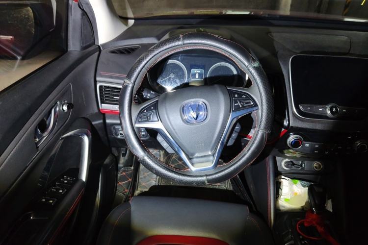 Used CHANGAN CS55 2017 1.5T Automatic Colorful Edition Steering Wheel