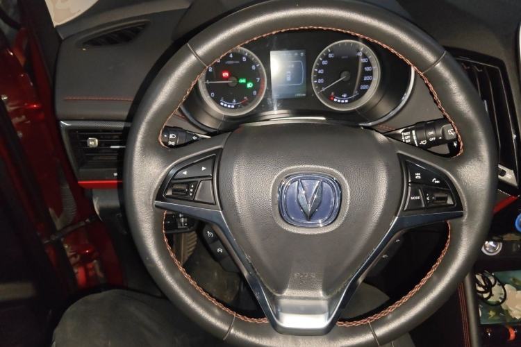 Used CHANGAN CS55 2017 1.5T Automatic Colorful Edition Steering Wheel