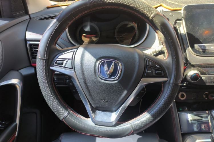 Used CHANGAN CS55 2017 1.5T Automatic Colorful Edition Steering Wheel