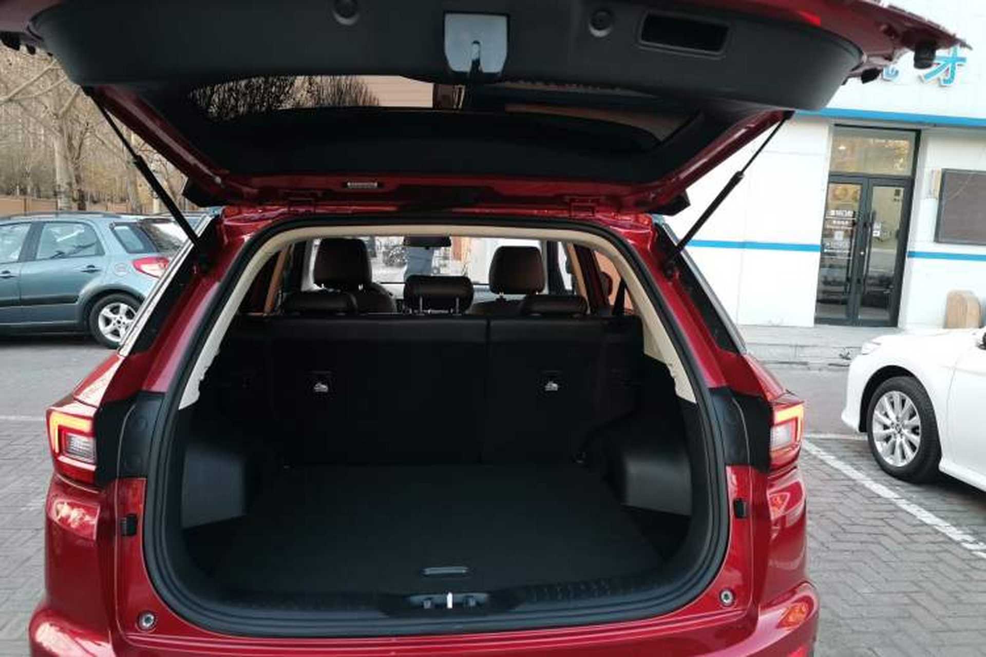 Used CHANGAN CS55 2017 1.5T Manual Colorful Edition Trunk