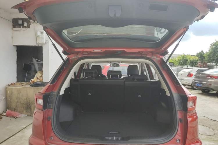 Used CHANGAN CS55 2017 1.5T Manual Colorful Edition Trunk