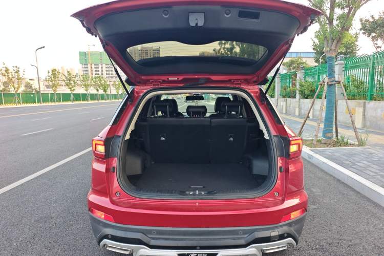 Used CHANGAN CS55 2017 1.5T Manual Colorful Edition Trunk