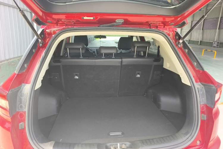 Used CHANGAN CS55 2017 1.5T Manual Colorful Edition Trunk