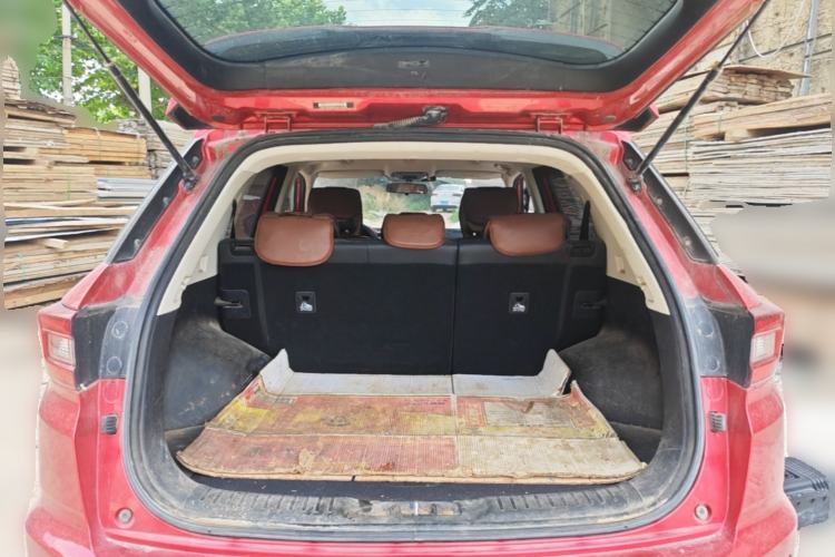 Used CHANGAN CS55 2017 1.5T Manual Colorful Edition Trunk