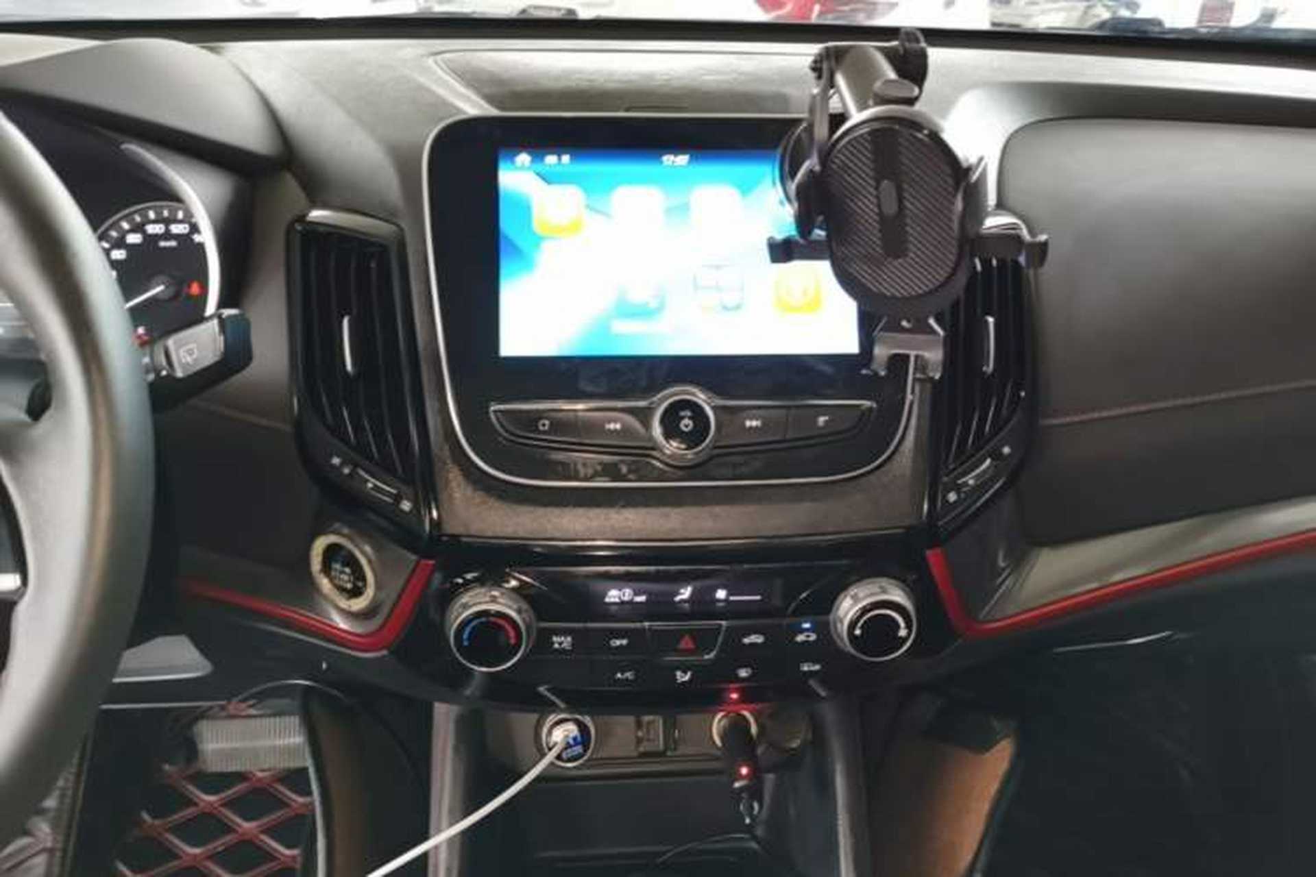 Used CHANGAN CS55 2017 1.5T Automatic Colorful Edition Audio And AC Panel