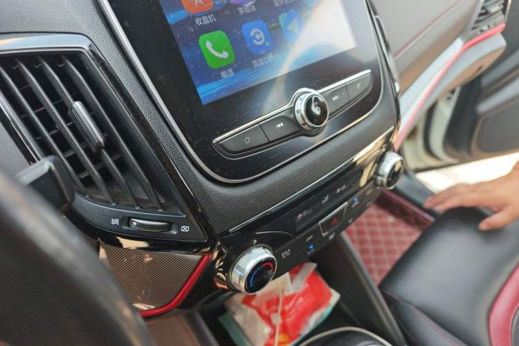 Used CHANGAN CS55 2017 1.5T Manual Colorful Edition Audio And AC Panel