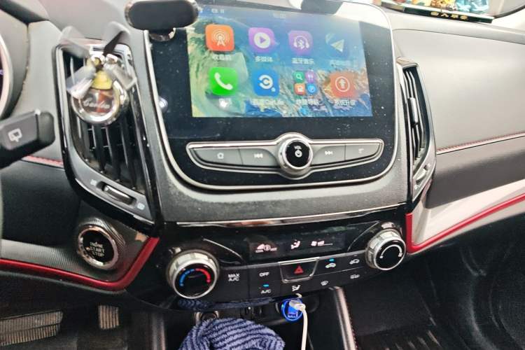 Used CHANGAN CS55 2017 1.5T Automatic Colorful Edition Audio And AC Panel