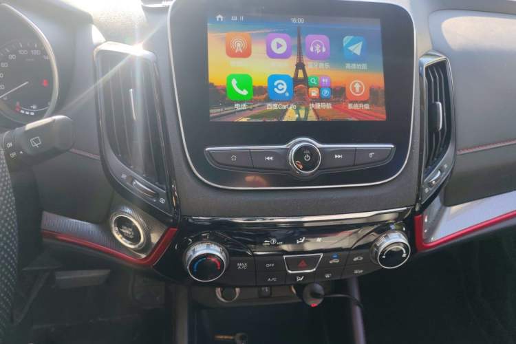 Used CHANGAN CS55 2017 1.5T Automatic Colorful Edition Audio And AC Panel