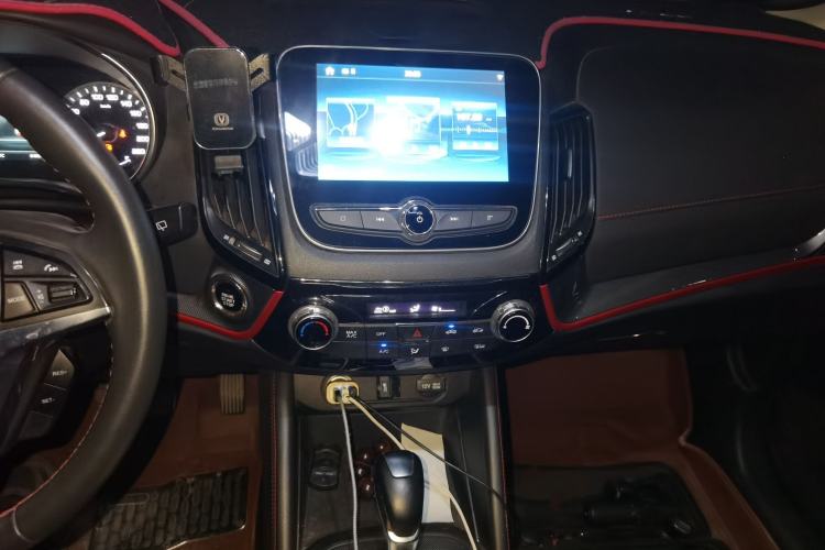 Used CHANGAN CS55 2017 1.5T Automatic Colorful Edition Audio And AC Panel