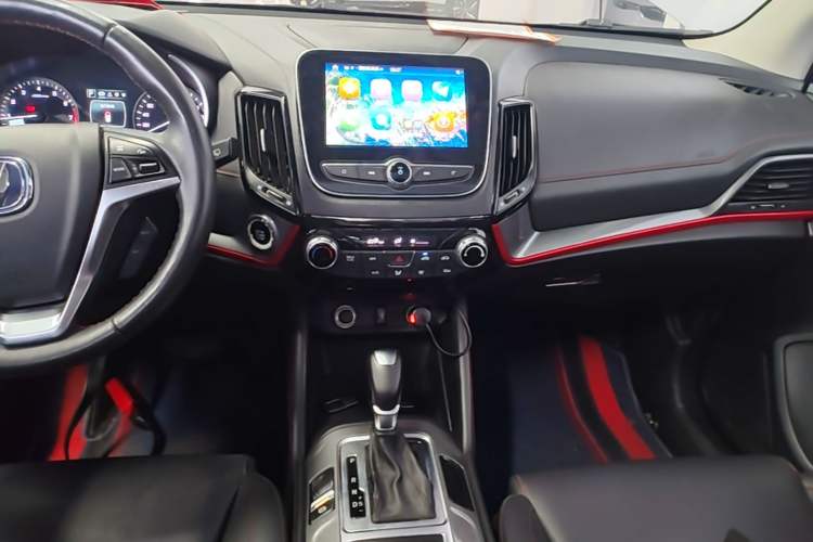 Used CHANGAN CS55 2017 1.5T Automatic Colorful Edition Audio And AC Panel