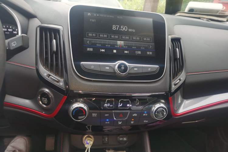 Used CHANGAN CS55 2017 1.5T Automatic Colorful Edition Audio And AC Panel