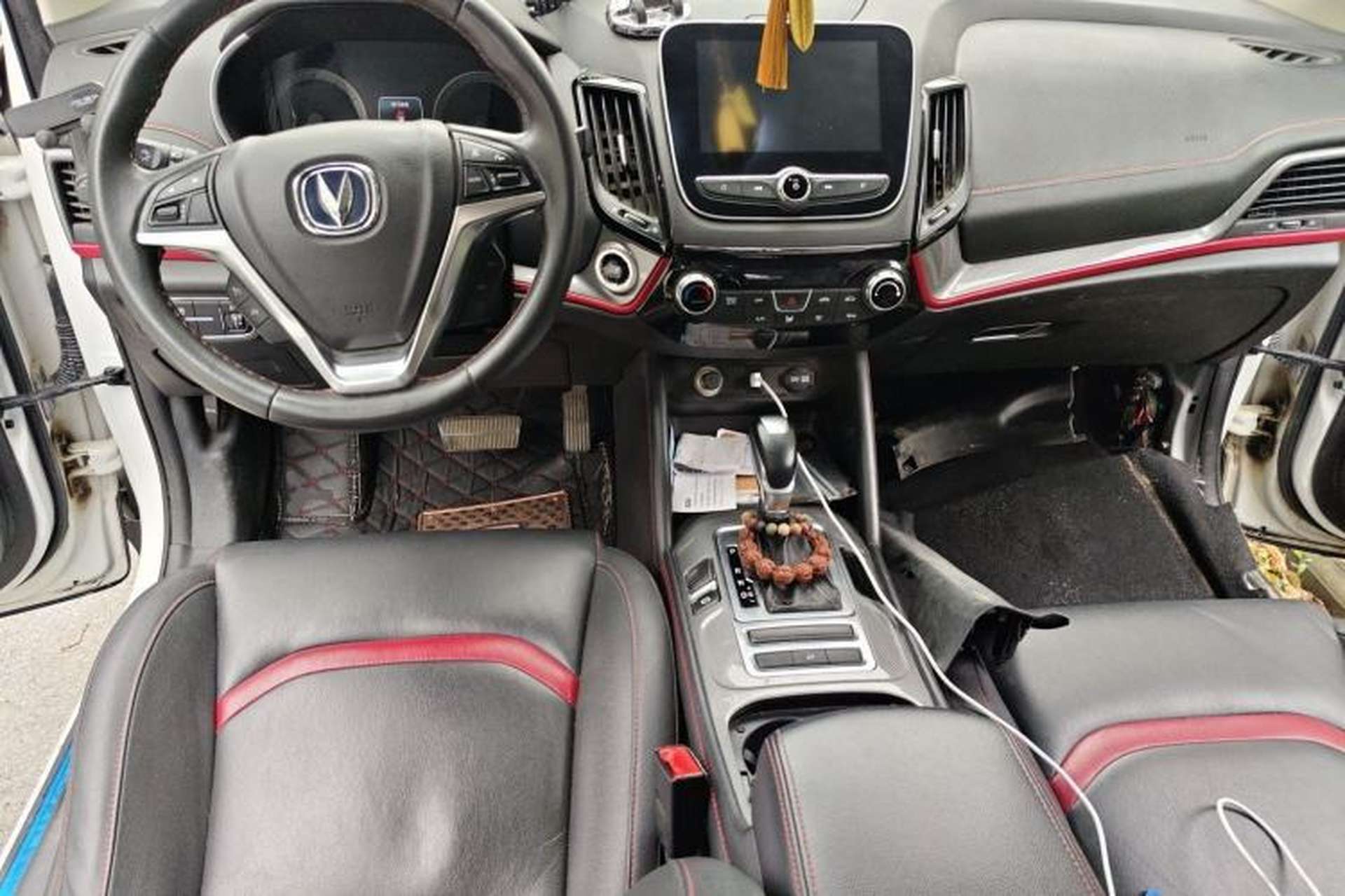 Used CHANGAN CS55 2017 1.5T Automatic Colorful Edition Center Console