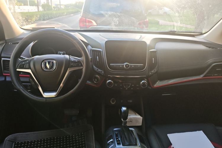 Used CHANGAN CS55 2017 1.5T Automatic Colorful Edition Center Console