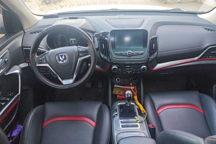 Used CHANGAN CS55 2017 1.5T Manual Colorful Edition Center Console