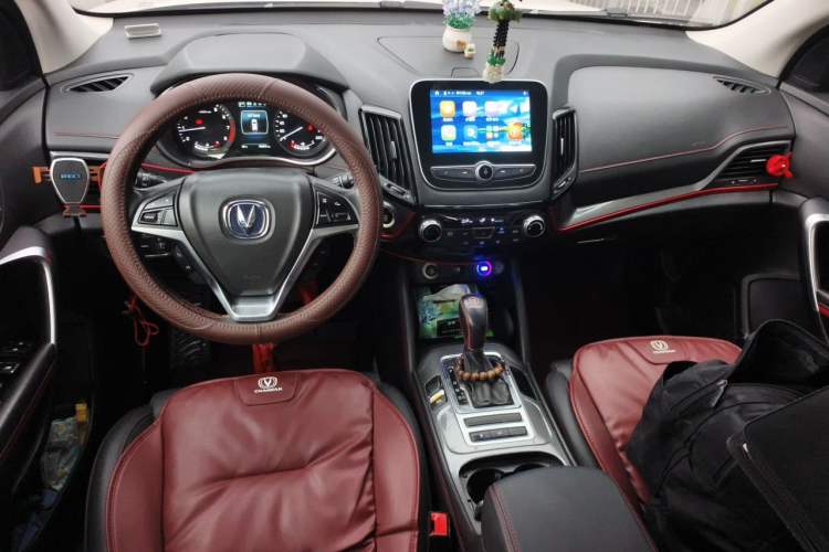 Used CHANGAN CS55 2017 1.5T Automatic Xuan Dong Model Center Console