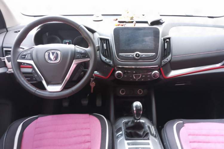 Used CHANGAN CS55 2017 1.5T Manual Colorful Edition Center Console
