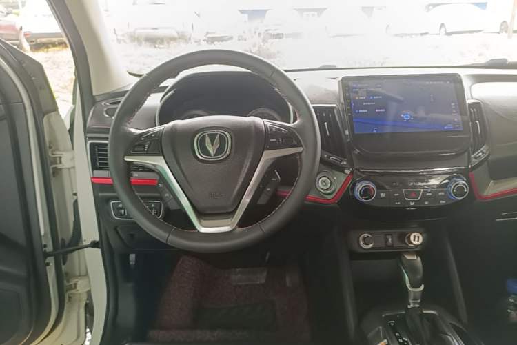 Used CHANGAN CS55 2017 1.5T Automatic Colorful Edition Center Console
