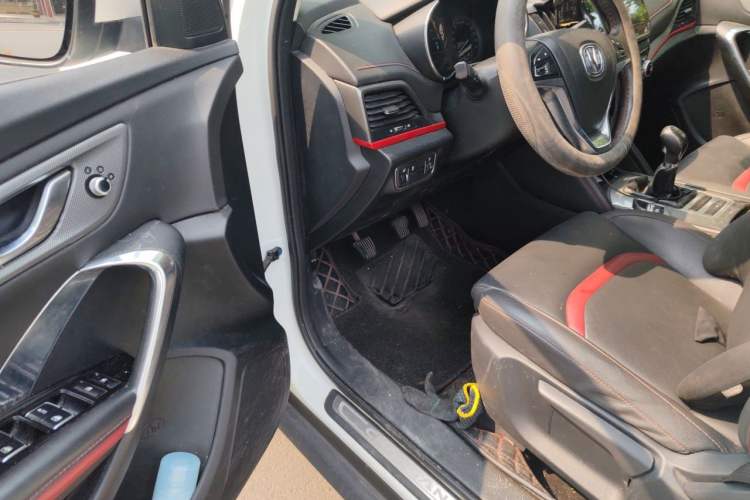 Used CHANGAN CS55 2017 1.5T Manual Colorful Edition Driver Seat
