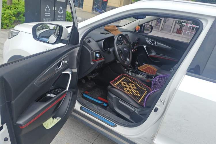 Used CHANGAN CS55 2017 1.5T Manual Colorful Edition Driver Seat