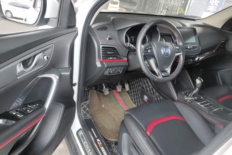 Used CHANGAN CS55 2017 1.5T Manual Colorful Edition Driver Seat