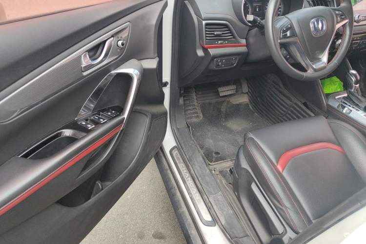 Used CHANGAN CS55 2017 1.5T Automatic Xuan Dong Model Driver Seat