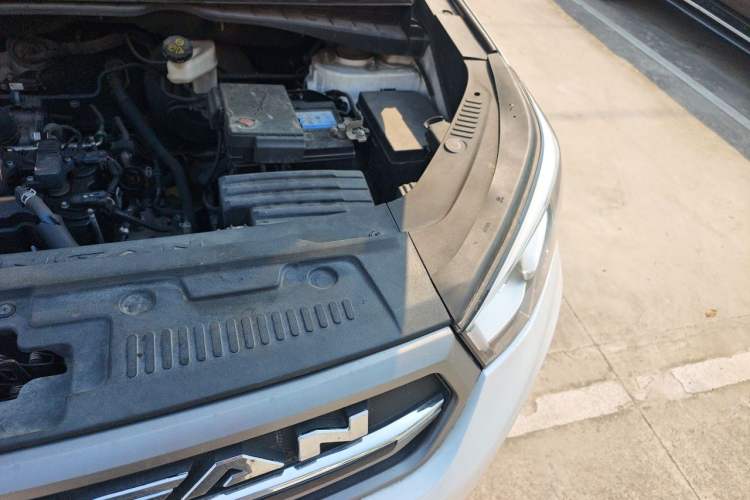 Used CHANGAN CS55 2017 1.5T Manual Colorful Edition Engine Bay Left
