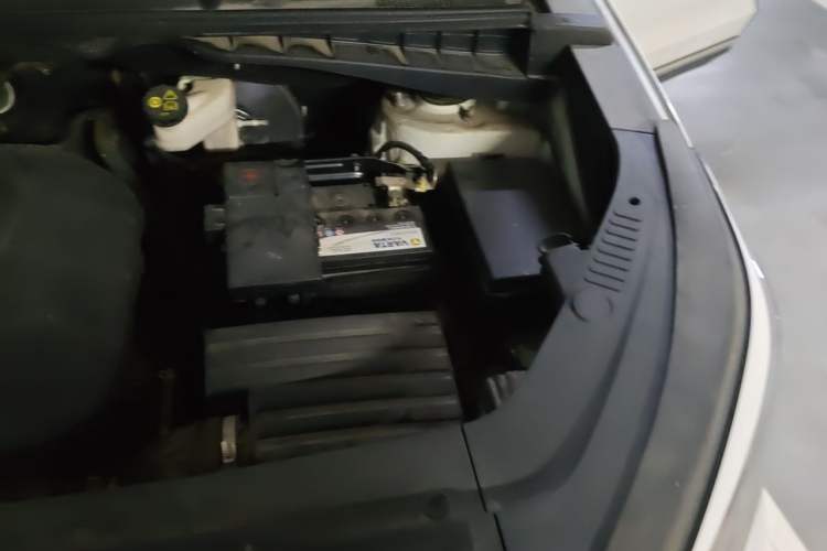Used CHANGAN CS55 2017 1.5T Automatic Colorful Edition Engine Bay Left