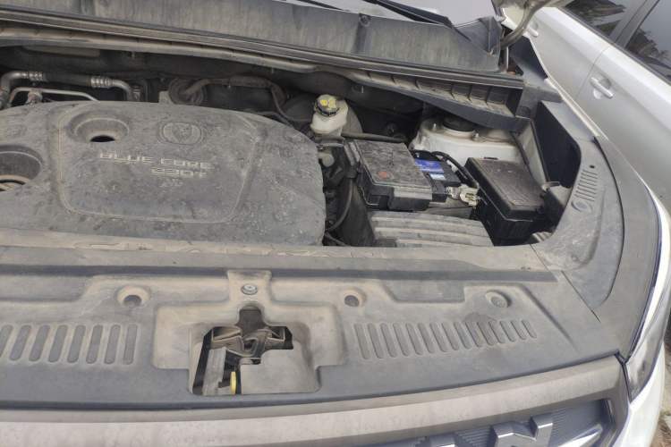 Used CHANGAN CS55 2017 1.5T Manual Colorful Edition Engine Bay Left