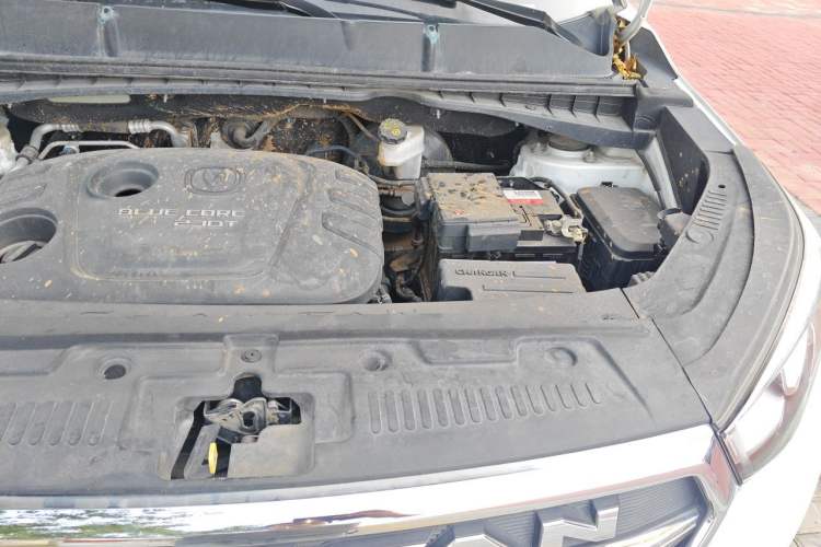 Used CHANGAN CS55 2017 1.5T Manual Colorful Edition Engine Bay Left