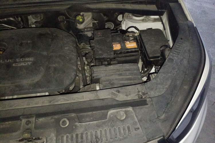 Used CHANGAN CS55 2017 1.5T Automatic Colorful Edition Engine Bay Left