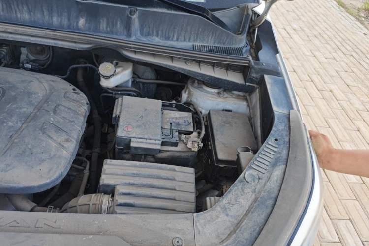 Used CHANGAN CS55 2017 1.5T Manual Colorful Edition Engine Bay Left