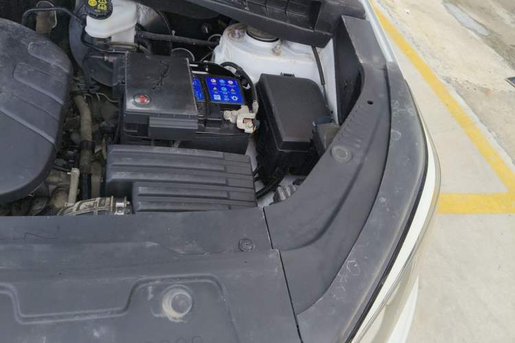 Used CHANGAN CS55 2017 1.5T Manual Colorful Edition Engine Bay Left